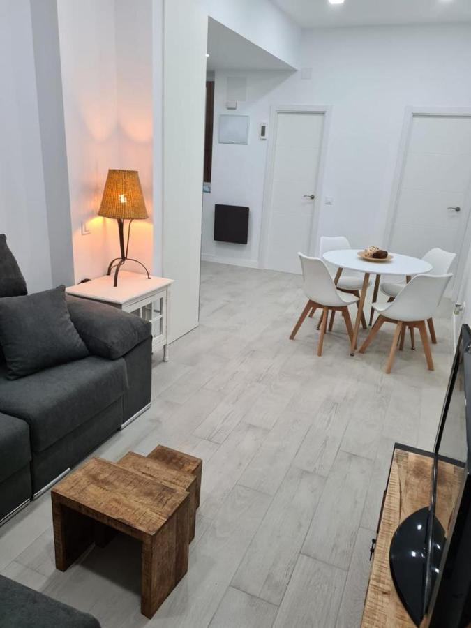 Appartamento Apartamento Pet-Friendly En Atocha By Bebalmy Madrid Esterno foto
